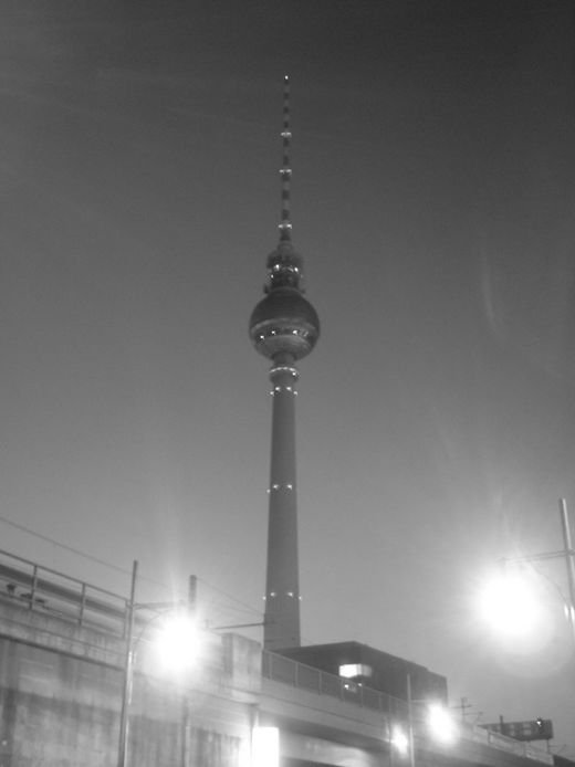 Fernsehturm Berlin des Nachts