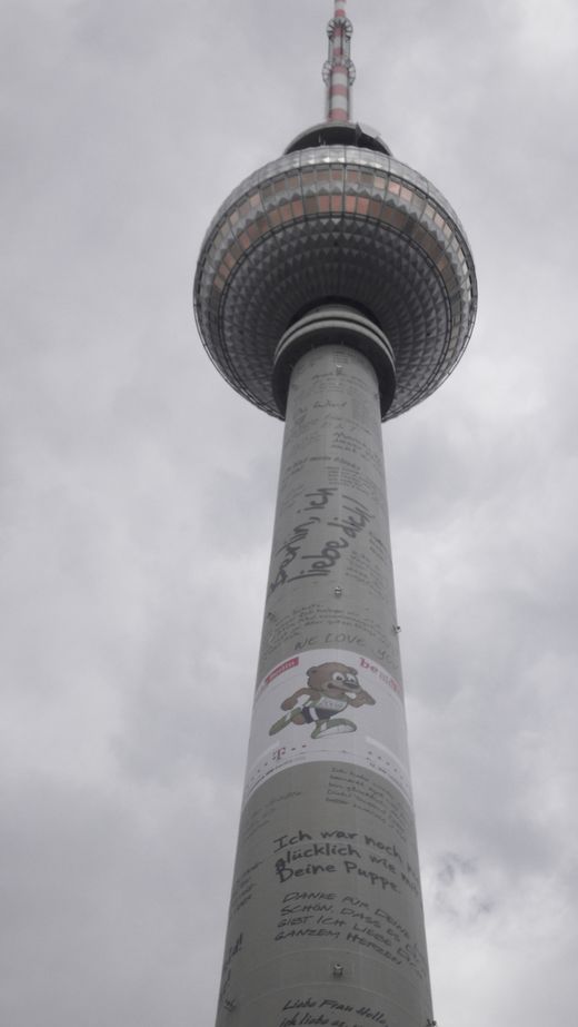 Liebesbotschaften am Berliner Fernsehturm